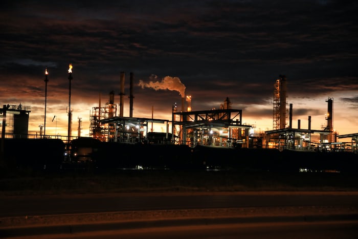 Industrial Auctions: A Guide to Buying and Selling Used Equipment | Wisto Magazine