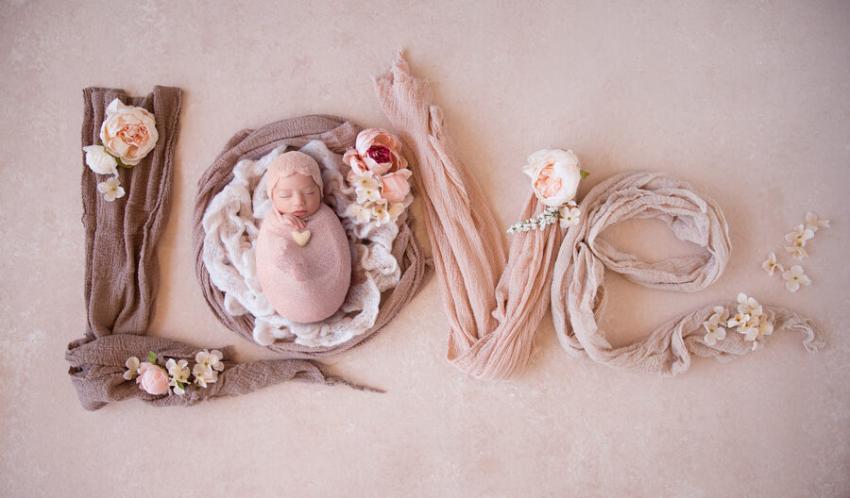 Infant Photography NYC: Unique Newborn Photoshoot Ideas To Try - written by Le Studio NYC on Sociomix