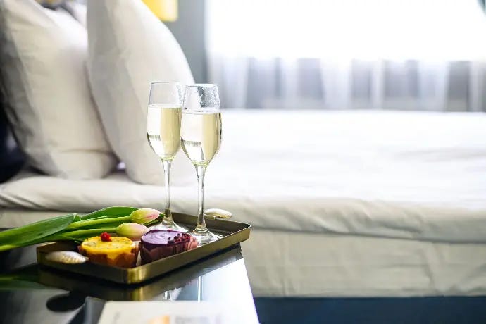 How to Streamline Your Supply Chain: Tips for Working with Hotel Material Suppliers | by Guangzhou Sourcing | Nov, 2024 | Medium